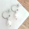 Pearl earrings gold