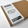 DIY pakket Slapend Beertje – Creme – compleet knutselpakket met snijmat, liniaal, vouwbeen, mesje