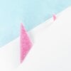 Asymmetrische driehoekige roze oorbellen