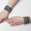 Cuff armband van gerecyclede computeronderdelen