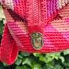 PST-buideltje, Mooi Rood, gehaakt met leer