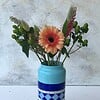 Lichtblauw rond vaasje met Arabisch motief, handbeschilderd en upcycled