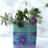 Handbeschilderde glazen vaas, turquoise met drie kanten