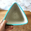Handbeschilderde glazen vaas, turquoise met drie kanten