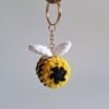 Gehaakte sleutelhanger 'Original bee'
