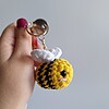 Gehaakte sleutelhanger 'Original bee'