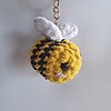 Gehaakte sleutelhanger 'Original bee'