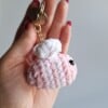 Gehaakte sleutelhanger 'Pink & white'