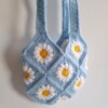 Gehaakte tas 'Baby blue daisy'