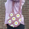 Gehaakte tas 'Mauve daisy'