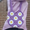 Gehaakte tas 'Purple daisy'