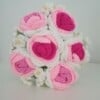 handgehaakte roze bruidsboeket