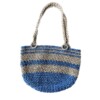 Gehaakte handtas van raffia garen in blauw en crème kleuren