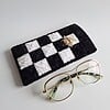 Geweven brillenkoker 'Black & white check'