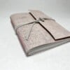 Hand gebonden boek met flexibele licht roze omslag