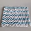 gehaakte muts 'Baby blue & white'