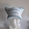 gehaakte muts 'Baby blue & white'