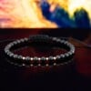 Elegante zwarte onyx armband met gouden kralen 2,5 mm, voor vrouwen en mannen, ideaal als cadeau, maat verstelbaar 15-21 cm