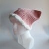 Gehaakte muts met imitatiebont 'Pink & white'