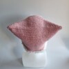 Gehaakte muts met imitatiebont 'Pink & white'