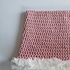 Gehaakte muts met imitatiebont 'Pink & white'