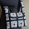 Gehaakte tas 'Furry & black'