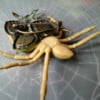Groene Spin met koper Art Deco Fairy broche