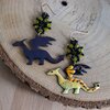 Speels & Fantasierijk, Handgemaakte statement oorbellen met gele draken en goud vermeil..
