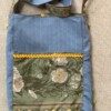 Tas van vintage borduurwerk en stoffen