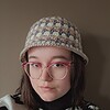 Gehaakte bucket hat 'Neutral nudes'