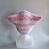 Gehaakte muts 'Baby pink & white'