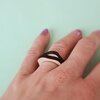 Golvende houten of zwarte stack ring - type 1