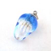 Hanger glaskraal implosie blauw transparant met zand