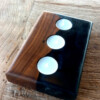 Waxine licht houder walnouthout en epoxy zwart 2