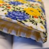 Booksleeve Sunny Blooms – Bloemige bescherming voor je boeken