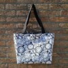 Dubbelzijdige shopper tas met Timeless print – stijlvol & praktisch