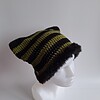 Gehaakte muts met imitatiebont 'Black & army green'