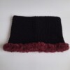 Gehaakte muts met imitatiebont 'Black & burgundy'