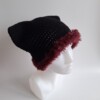 Gehaakte muts met imitatiebont 'Black & burgundy'