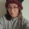 Gehaakte muts met imitatiebont 'Black & burgundy'