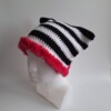 Gehaakte muts met imitatiebont 'Black, white & pink'