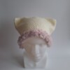Gehaakte muts met imitatiebont 'Cream & light pink'