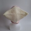 Gehaakte muts met imitatiebont 'Cream & light pink'