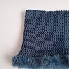 Gehaakte muts met imitatiebont 'Denim blue'
