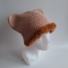 Gehaakte muts met imitatiebont 'Dusty pink & brown'
