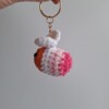 Gehaakte sleutelhanger 'Lesbian bee'