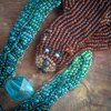 Erfgoed & Traditie, otter totem ketting met beadwork geïnspireerd door Native American cultuur
