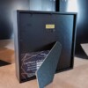 Peace logo 23ct goud verguld kunstwerk in lijst