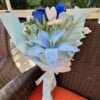 Blauw gehaakt boeket