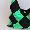 Gehaakte checker handtas 'Black & neon green'